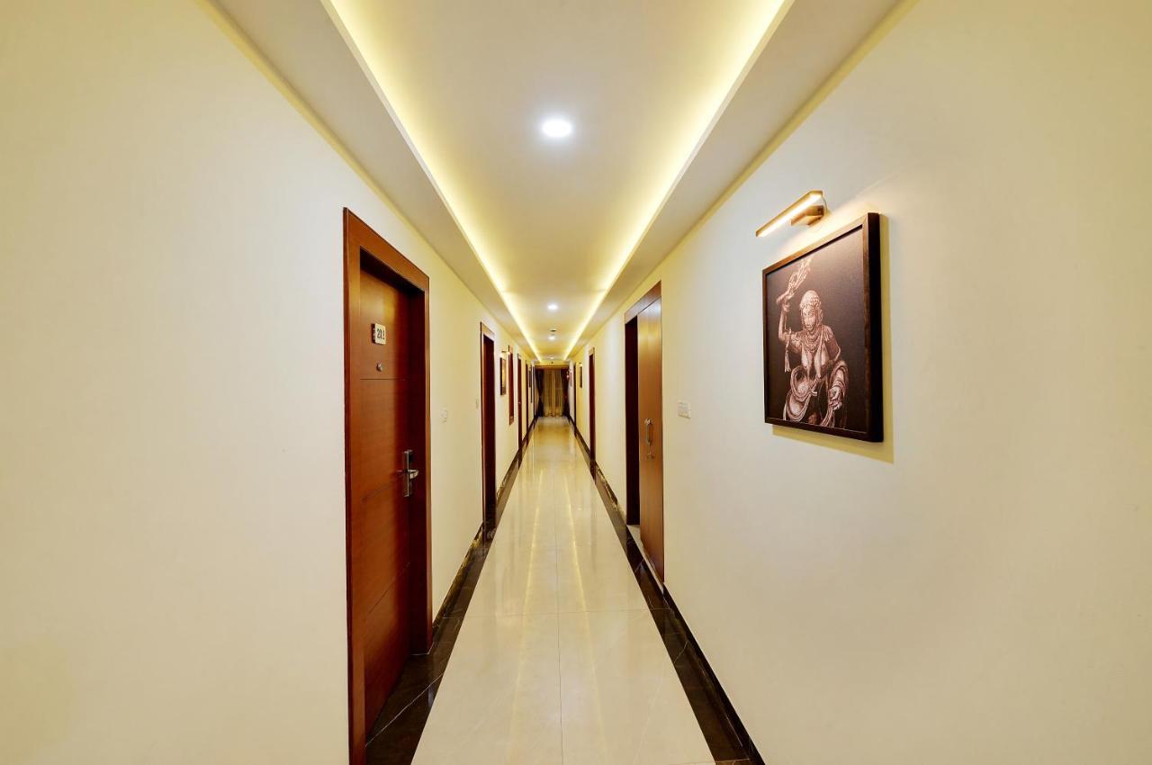 La Sara Gateway Hotel Kammasandra